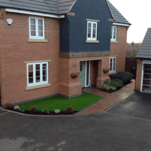 artificial grass for heavy foot traffic front garden